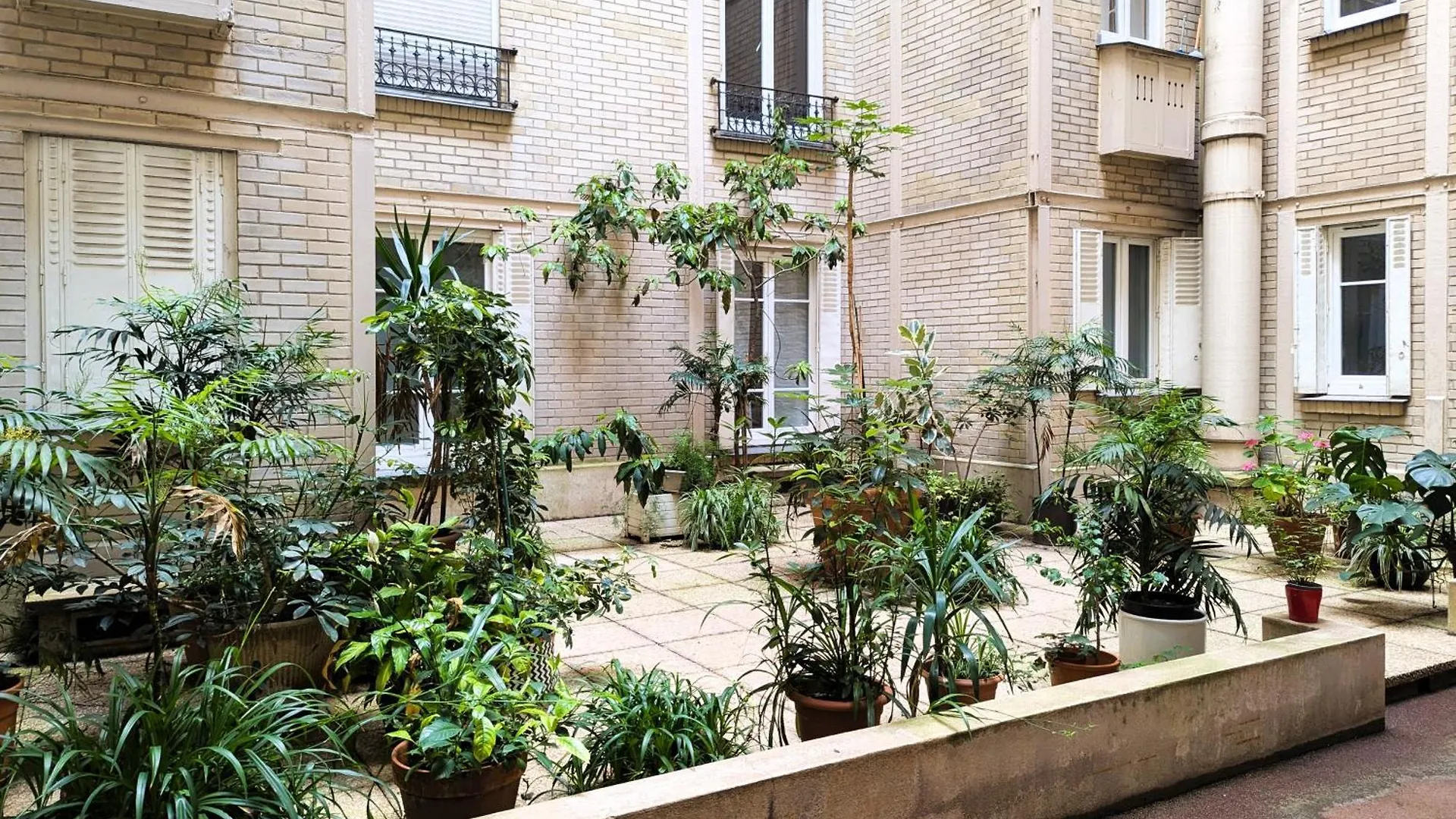 Coquet Avec Vue - Alesia Apartment Paris